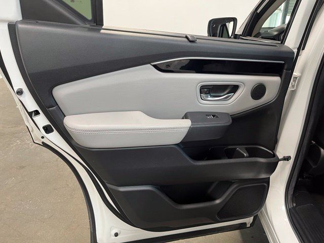Used 2024 Honda Pilot Touring image 20
