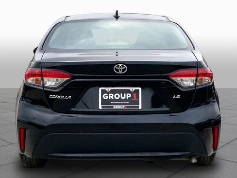 Used 2022 Toyota Corolla LE FWD image 5