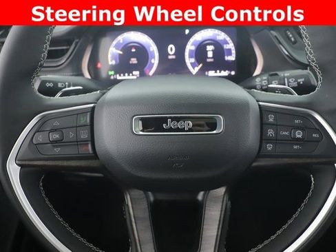 New 2026 Jeep Grand Cherokee Altitude AWD/4WD image 22