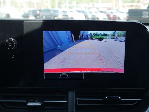 Used 2026 Chevrolet Trax RS FWD image 6