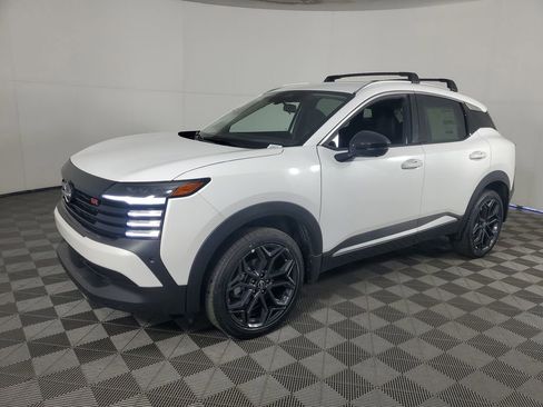 New 2026 Nissan Kicks SR image 8