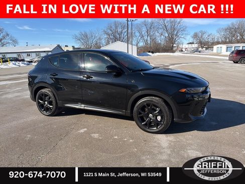 Used 2024 Dodge Hornet R/T Plus w/ R/T Blacktop Package image 9
