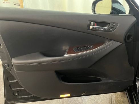 Used 2011 Lexus ES 350 image 9