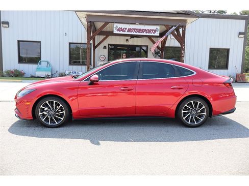 Used 2021 Hyundai Sonata Limited w/ Cargo Package FWD image 2