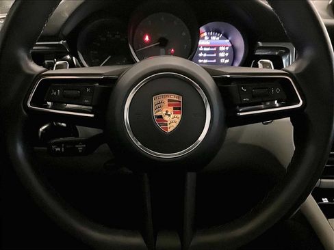 Used 2023 Porsche Macan S image 18