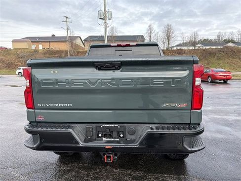 Used 2025 Chevrolet Silverado 1500 ZR2 w/ Technology Package image 4