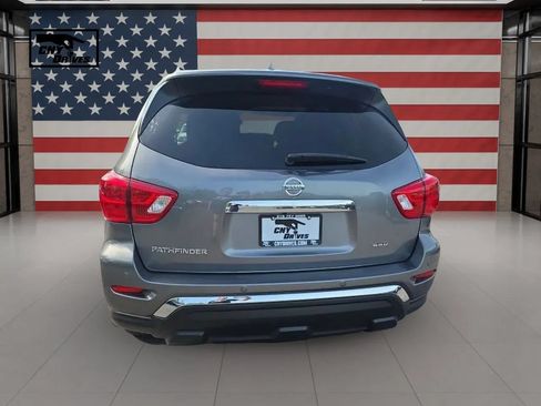 Used 2020 Nissan Pathfinder S AWD/4WD image 6