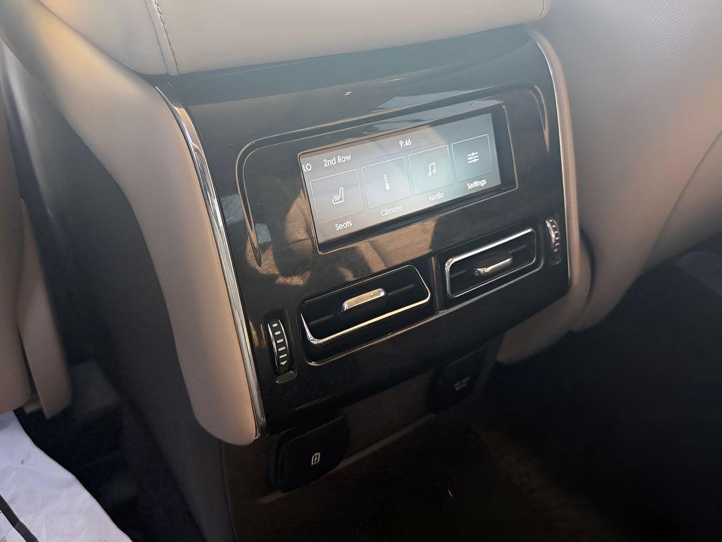 Used 2020 Lincoln Aviator Reserve w/ Equipment Group 201A RWD image 33