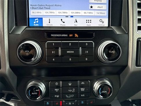 Used 2019 Ford F150 Limited w/ Trailer Tow Package image 21