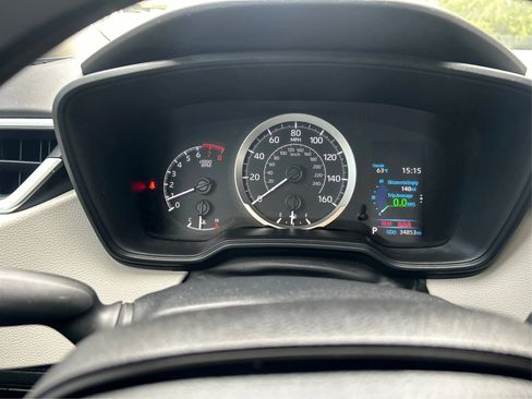 Used 2020 Toyota Corolla LE image 16