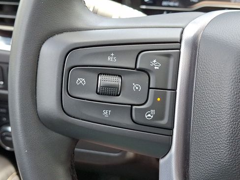 Used 2024 GMC Yukon SLT w/ SLT Premium Package AWD/4WD image 14