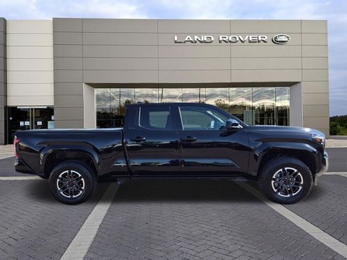 Used 2025 Toyota Tacoma SR5 RWD image 4