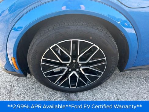 Used 2025 Ford Mustang Mach-E Premium AWD/4WD image 31