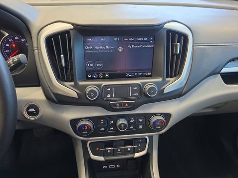 Used 2024 GMC Terrain SLT FWD image 24