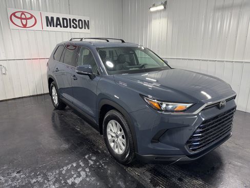 New 2026 Toyota Grand Highlander AWD image 4