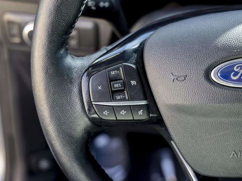 Used 2021 Ford Escape SEL image 25