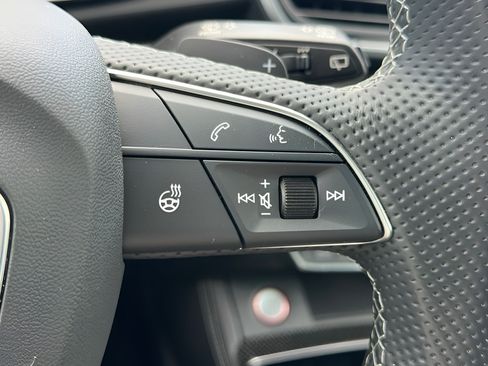 Used 2025 Audi SQ5 Premium Plus AWD/4WD image 20