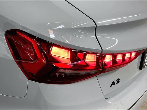 Used 2025 Audi A3 2.0T Premium w/ Convenience Package image 32