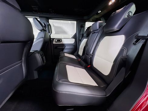 New 2026 Ford Bronco Outer Banks w/ Sasquatch Package AWD/4WD image 28