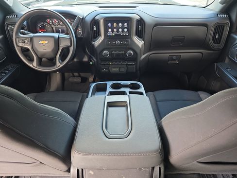 Used 2024 Chevrolet Silverado 2500 Custom w/ Custom Value Package image 12