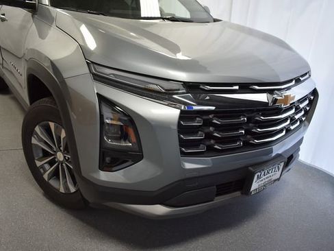 New 2026 Chevrolet Equinox LT w/ Convenience Package II FWD image 3