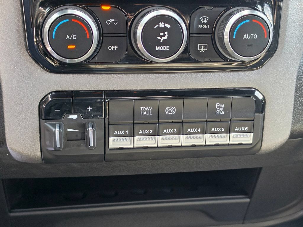 Used 2023 RAM 3500 Tradesman AWD/4WD image 26