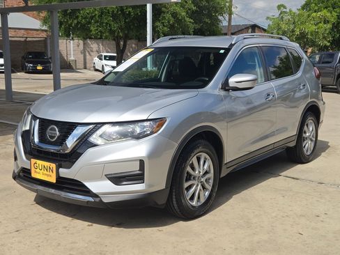 Used 2018 Nissan Rogue SV FWD image 7