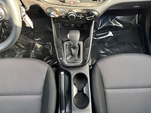 Used 2025 Kia Soul LX w/ LX Technology Package image 39