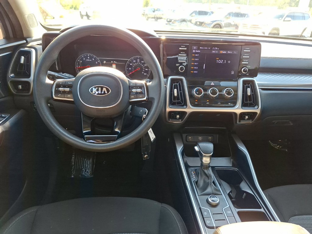 Used 2021 Kia Sorento LX FWD image 26