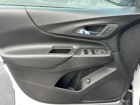 Used 2020 Chevrolet Equinox LT FWD image 11