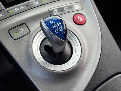 Used 2012 Toyota Prius Three image 27