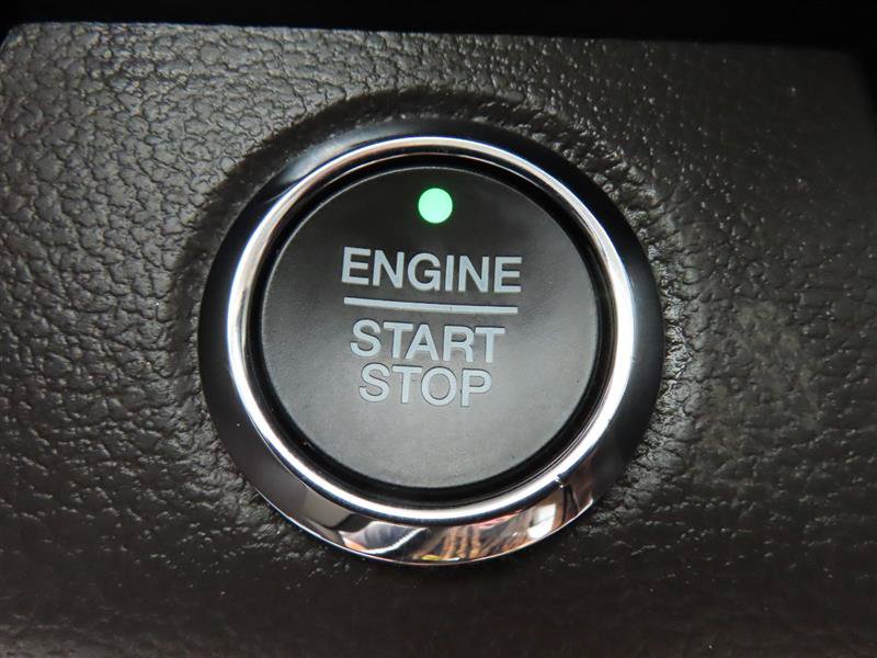 Used 2020 Ford Expedition XLT w/ Equipment Group 202A AWD/4WD image 14
