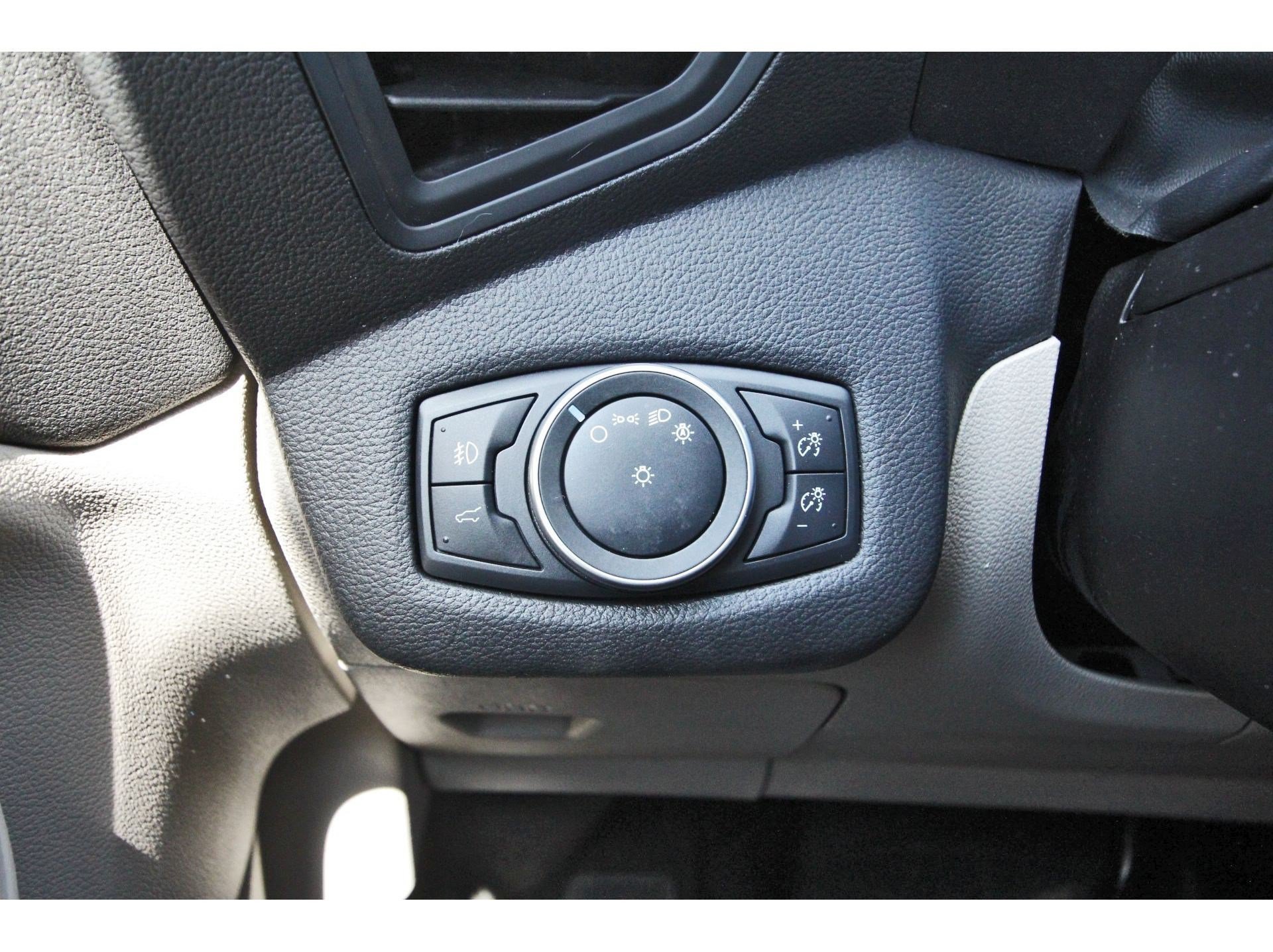 Used 2019 Ford Escape SE FWD image 22