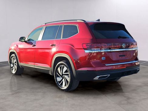 Certified 2025 Volkswagen Atlas SE image 6