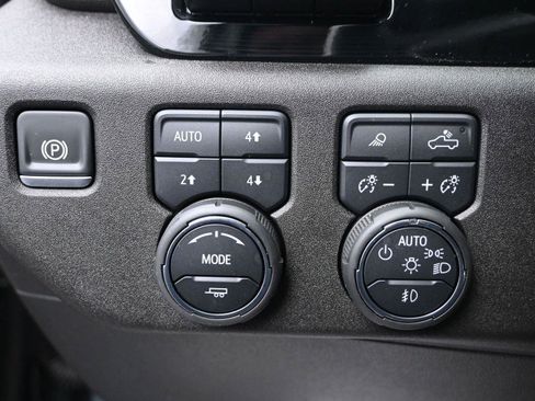 Used 2025 Chevrolet Silverado 2500 LTZ w/ LTZ Premium Package image 29