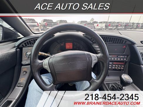 Used 1991 Chevrolet Corvette ZR-1 image 10