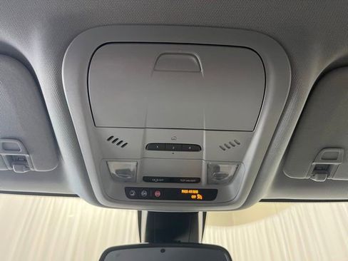Used 2021 Chevrolet Blazer LT AWD/4WD image 18
