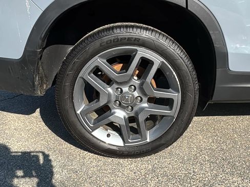 Used 2023 Honda Passport EX-L image 10