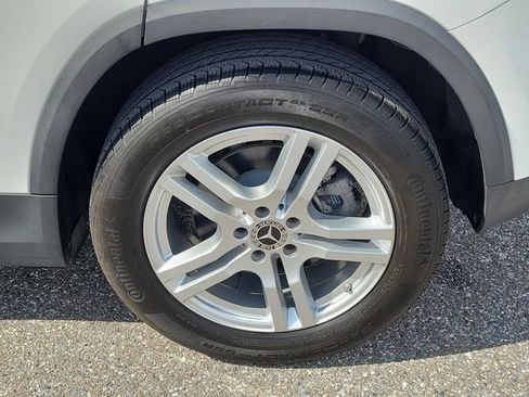 Used 2023 Mercedes-Benz GLA 250 w/ Premium Package image 6