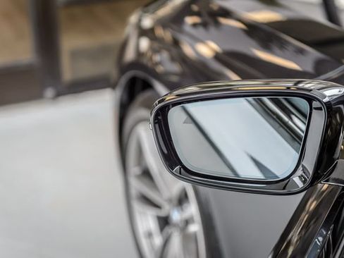 Used 2019 BMW 740i w/ M Sport Package RWD image 51