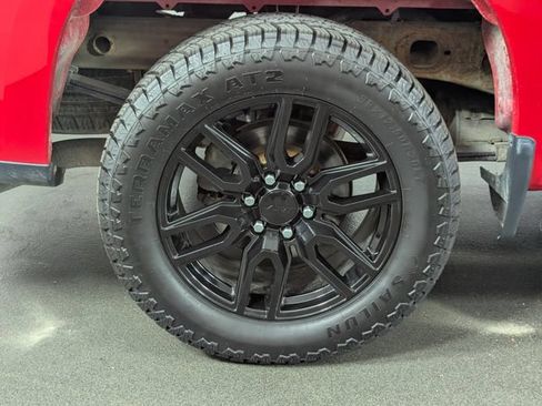 Used 2023 Chevrolet Silverado 1500 Custom AWD/4WD image 13