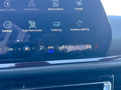 Certified 2024 Chevrolet Traverse RS w/ LPO, Floor Liner Package image 30