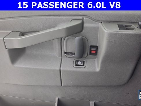 Used 2018 Chevrolet Express 3500 LT w/ LT Preferred Equipment Group image 16