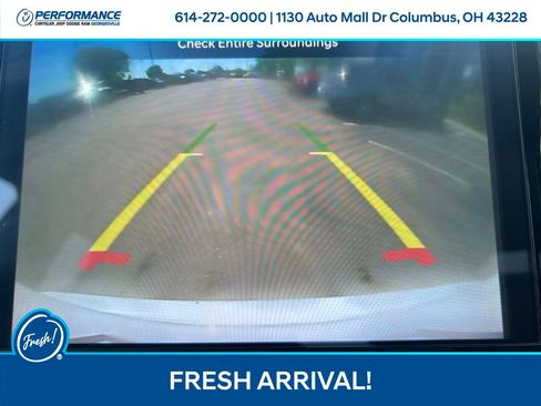 Used 2025 Chrysler Pacifica Select FWD image 20