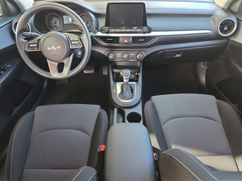 Certified 2023 Kia Forte LXS image 3