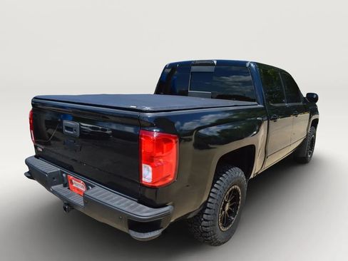 Used 2018 Chevrolet Silverado 1500 LTZ Z71 w/ LTZ Plus Package AWD/4WD image 8