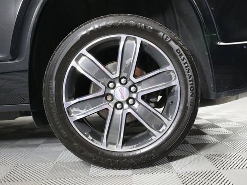Used 2019 GMC Acadia Denali w/ Technology Package AWD/4WD image 8