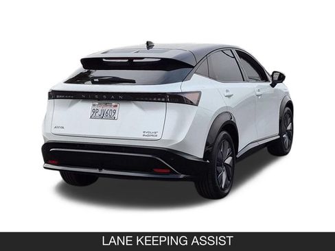 Used 2024 Nissan Ariya AWD image 9