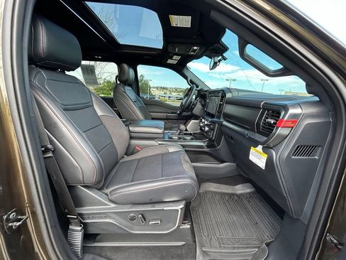 Used 2025 Ford F150 Raptor AWD/4WD image 32
