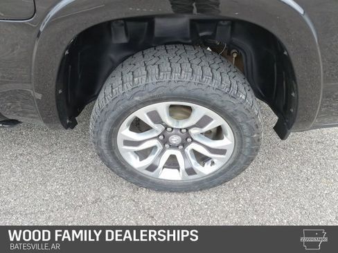 Used 2024 RAM 1500 Limited image 10